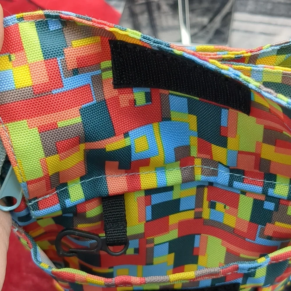 Kavu Keeper Crossbody Bag Geometric Teal Yellow Red